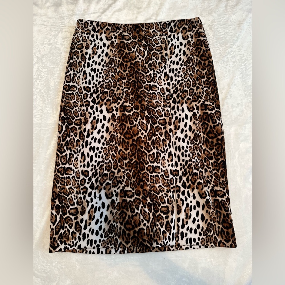 White House Black Market skirt